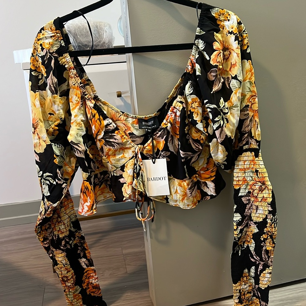 Bardot Floral crop top blouse